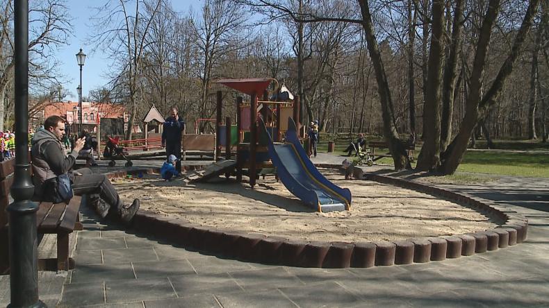 Place zabaw pod lupą strażników