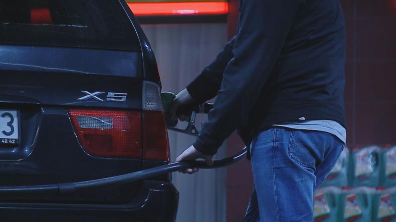 Kolejki na stacjach paliw