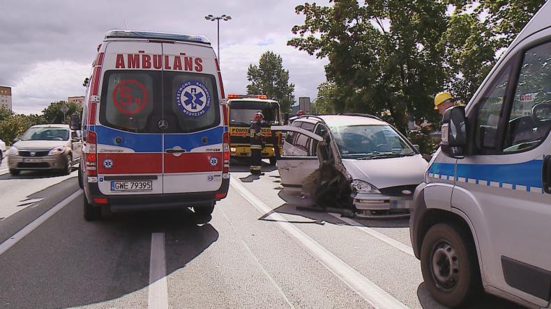 Rumia: Samochód uderzył w słup