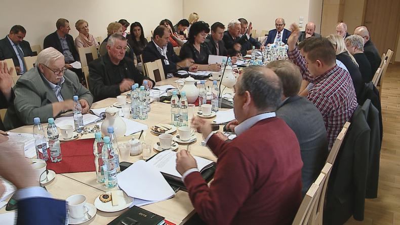 Sesja gminy: Chcą sięgnąć po unijną kasę