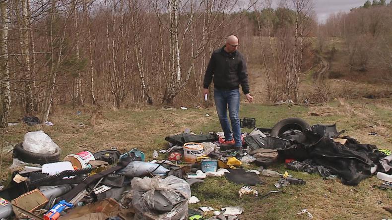 Nielegalne wysypisko zlikwidowane przez... sołtysa
