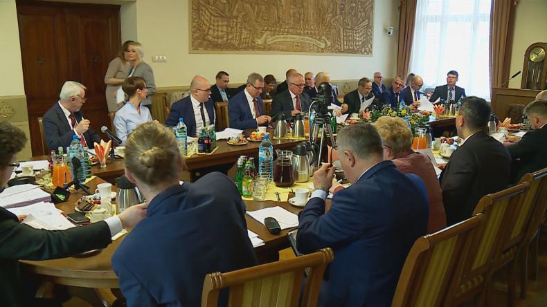 Zmiany w budżecie, przybyło wydatków