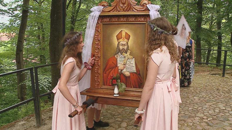 O tradycji pokłonu feretronów