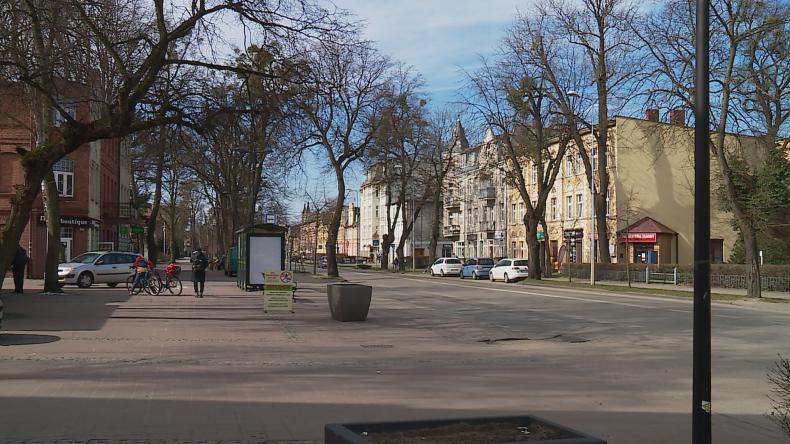 Koronawirus uderza coraz mocniej