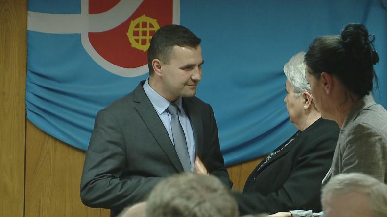 Obrady nad pensją nowego burmistrza Rumi