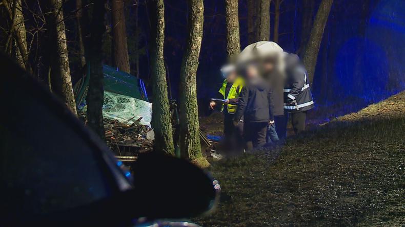 Wypadek w Strzebielinie. Zginął kierowca osobówki