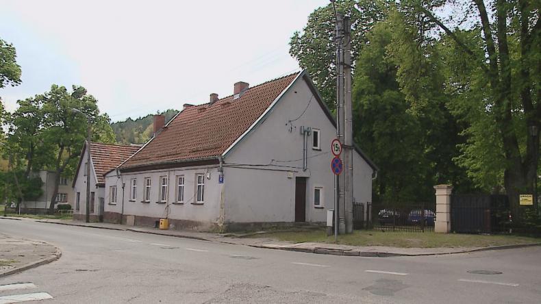 Marszałek przekazał pieniądze na bibliotekę G. Labudy