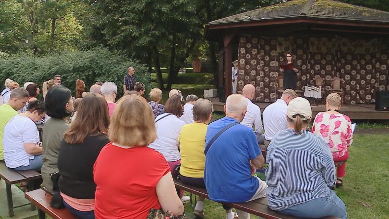 Wspólnie przeczytali fragmenty „Nad Niemnem”