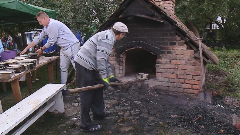 Niedziela pod znakiem chleba i miodu