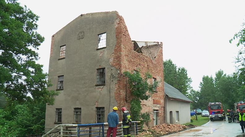 Częściowe zawalenie się młyna w Perlinie