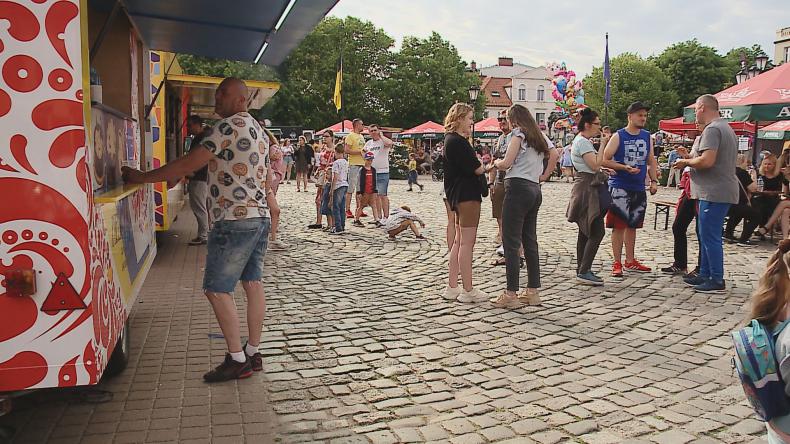 Food Trucki zaparkowały na wejherowskim rynku