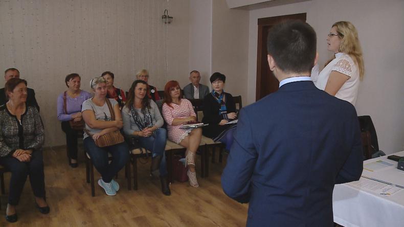 Pierwszoklasiści zostali pasowani na ucznia