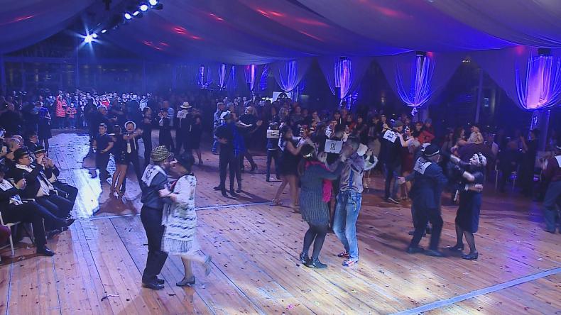 Klimat lat dwudziestych na Balu Zaślubinowym