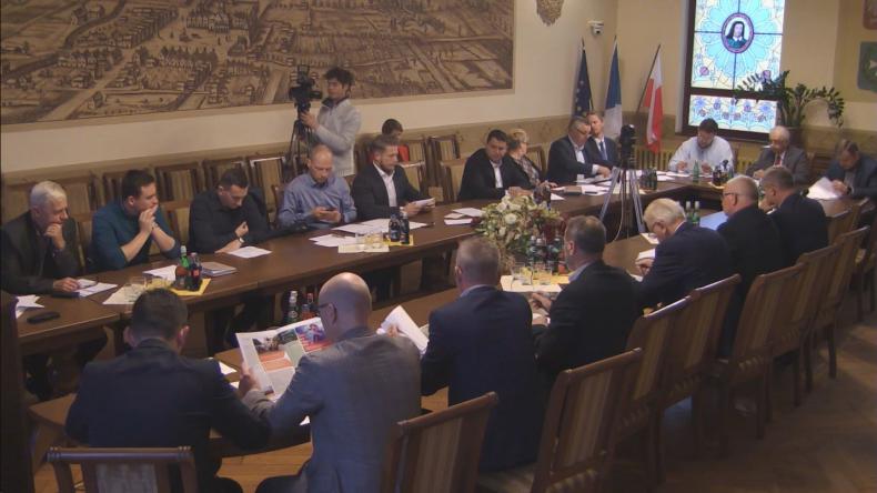 Radni znów o bezdomnych zwierzętach i skargach
